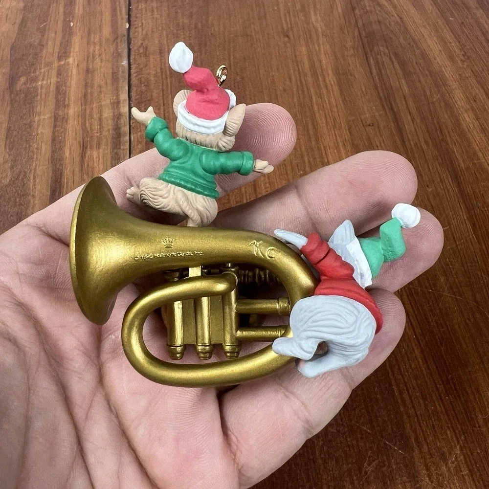 1996 Hallmark Keepsake Ornament A Little Song and Dance Mice Horn QX6211